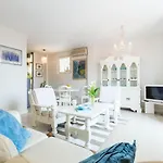 Azzurro Central Apartment 4 Stars